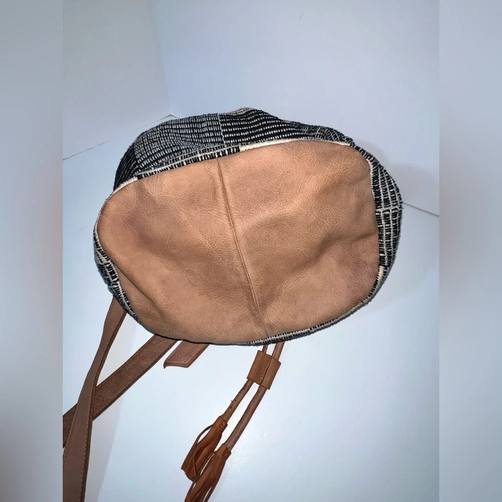 ANABAGLISH Cross-Body‎ Woven Fabric/Leather Accents Shoulder Bucket Bag